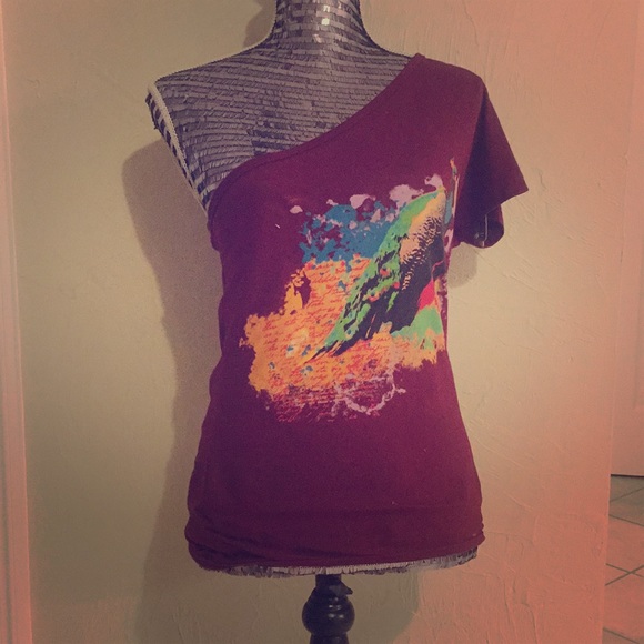 Do U Speak Green? Tops - NWT Do U Speak Green Plum One-Shoulder Tee!